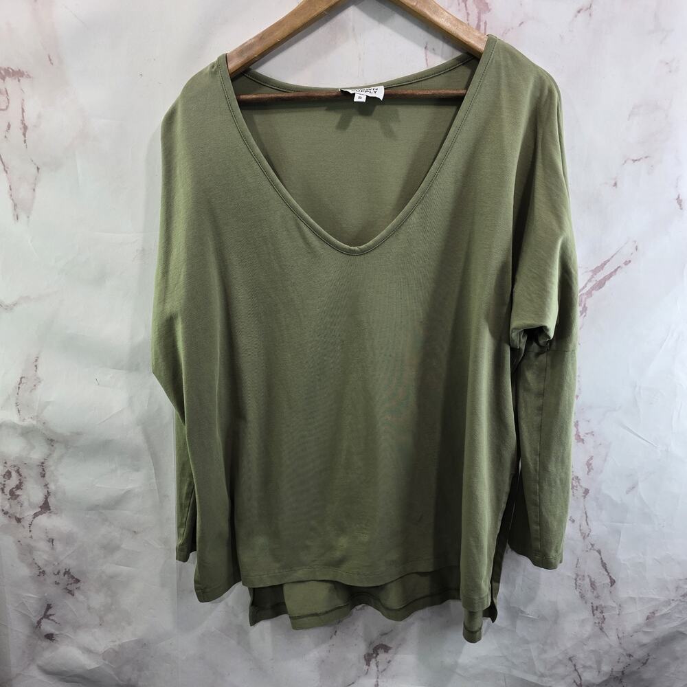 Known Supply Shirt Womens Small Green Long Sleeve V Neck Dolman Organic Cotton